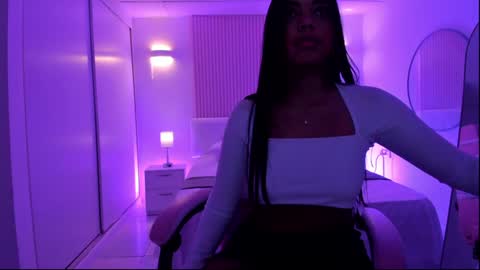 Emily online show from December 3, 6:49 pm