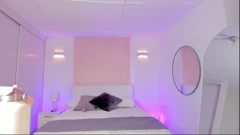 Emily online show from December 27, 2:01 pm