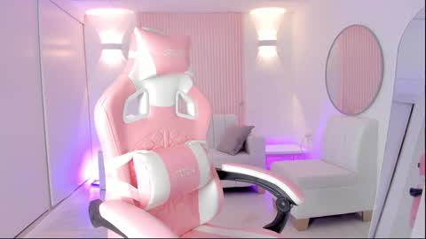 Emily online show from January 17, 3:11 pm