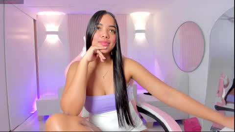 Emily online show from March 8, 5:33 pm