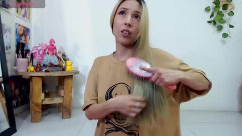 amy mur online show from May 18, 7:20 pm