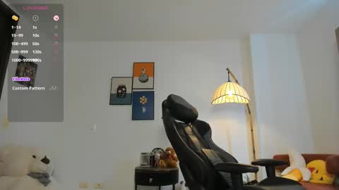 Snapshot of amy_ross1 chatting on February 16, 8:44 pm Daniela M online show from February 16, 8:44 pm