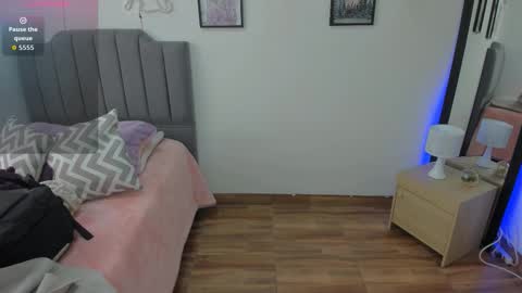 Amy sophia 3 online show from November 17, 1:28 pm