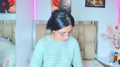 Amy online show from April 25, 1:41 pm