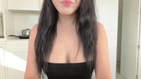 girl next door named Amy online show from January 18, 9:46 am