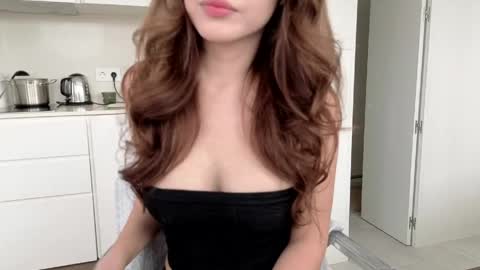 girl next door named Amy online show from April 23, 2:19 pm