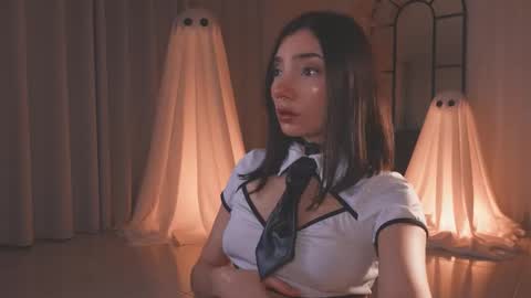 Amy Armstrong online show from October 13, 1:27 am