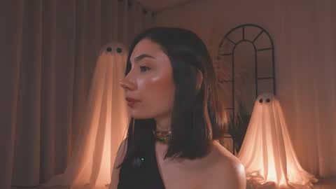 Amy Armstrong online show from October 15, 1:50 am