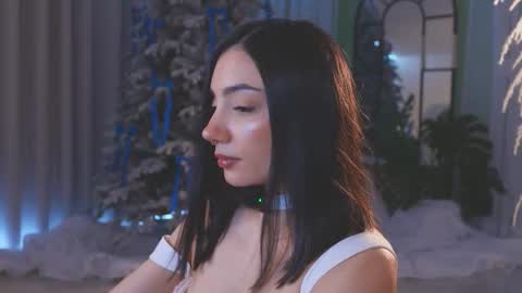 Amy Armstrong online show from December 13, 9:31 pm