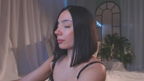 Snapshot of amyarmstrong chatting on February 27, 10:10 pm Amy Armstrong online show from February 27, 10:10 pm