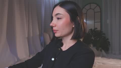 Snapshot of amyarmstrong chatting on March 31, 10:43 pm Amy Armstrong online show from March 31, 10:43 pm