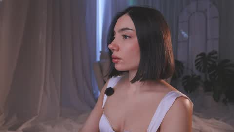 Snapshot of amyarmstrong chatting on April 4, 10:29 pm Amy Armstrong online show from April 4, 10:29 pm