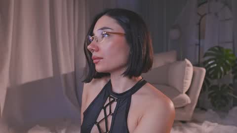 Amy Armstrong online show from May 14, 10:38 pm