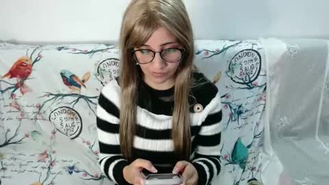 Snapshot of amycosplay99 chatting on December 11, 11:54 pm amycosplay99 online show from December 11, 11:54 pm