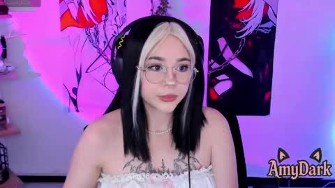 Amy online show from April 30, 8:26 pm