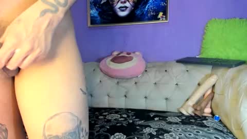 Snapshot of amydelahoz chatting on December 1, 2:49 am Amy Kamila online show from December 1, 2:49 am