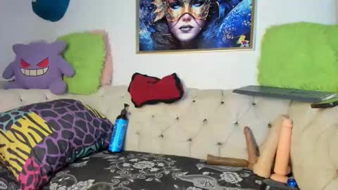 Amy Kamila online show from May 17, 3:37 am