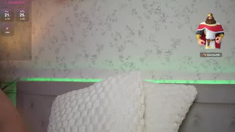 Snapshot of amykaiya chatting on September 20, 8:21 pm Amy online show from September 20, 8:21 pm