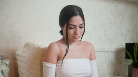  Amy  online show from May 7, 7:41 pm