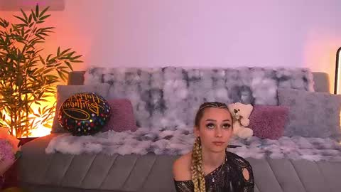 amykentt online show from May 14, 4:14 pm