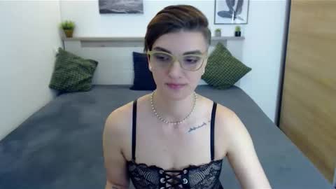 Hi there guys  My pleasure in your hands  pvt is open online show from December 1, 10:04 pm