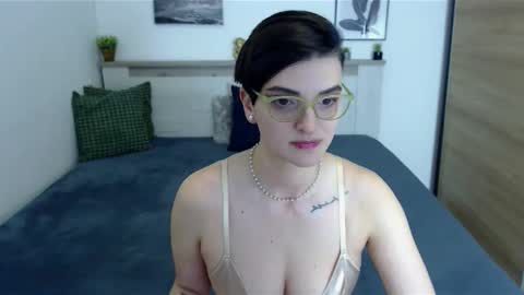 Hi there guys  My pleasure in your hands  pvt is open online show from February 2, 7:01 pm