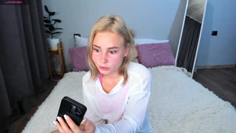 amymilson online show from December 20, 6:56 pm