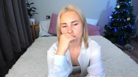 amymilson online show from December 25, 6:52 pm