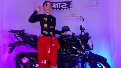 Snapshot of amypalmmer chatting on November 1, 12:07 pm  AMMY  online show from November 1, 12:07 pm