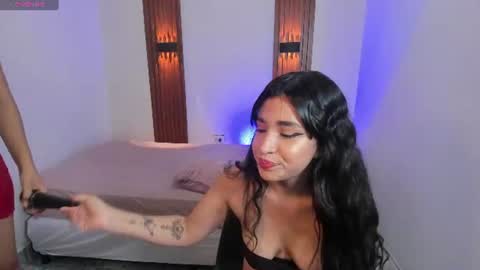 amyprice9 online show from July 1, 7:46 pm