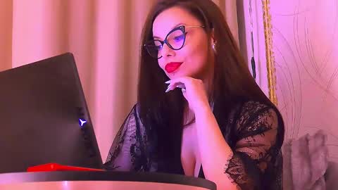 Amyra online show from February 25, 11:11 pm