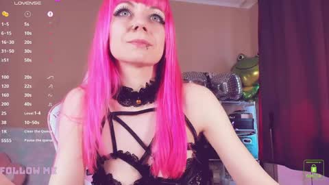 Snapshot of amyrose69 chatting on April 24, 10:18 am Amy Rose online show from April 24, 10:18 am