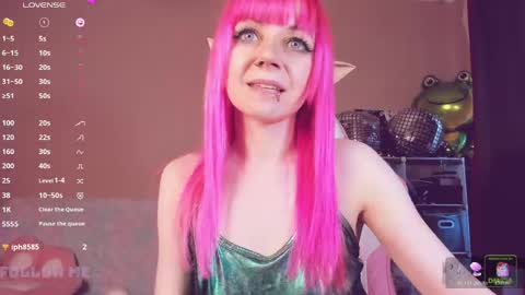 Snapshot of amyrose69 chatting on May 1, 4:33 pm Amy Rose online show from May 1, 4:33 pm