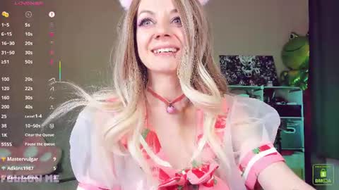 Amy Rose online show from July 3, 4:35 pm