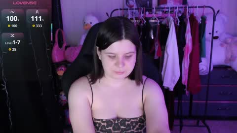 amyvibes online show from May 2, 6:13 pm