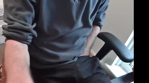 A online show from November 3, 8:59 am