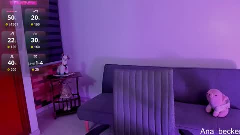 Ana online show from November 12, 8:59 am