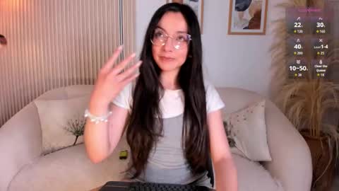 Snapshot of ana_ev chatting on March 17, 6:39 am Ana online show from March 17, 6:39 am