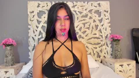 Ana Gonzalez online show from May 12, 8:39 pm
