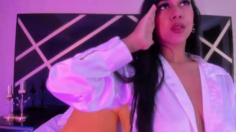 Ana Gonzalez online show from May 13, 1:30 pm