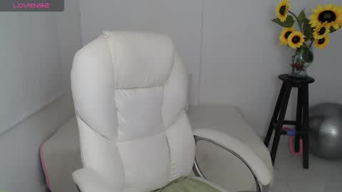 Snapshot of ana_hotmilf chatting on October 11, 10:52 pm Ana online show from October 11, 10:52 pm