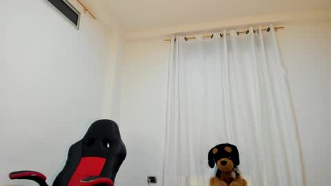 Ana online show from April 26, 11:57 pm