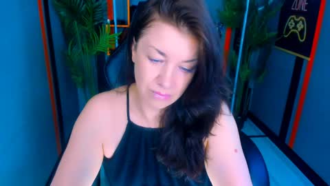Ana online show from May 6, 9:47 am