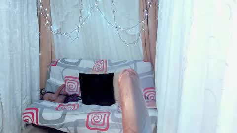 Snapshot of ana_off_alana chatting on March 14, 12:50 am Ana online show from March 14, 12:50 am