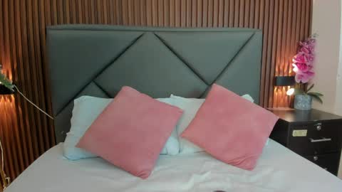 Ana online show from April 1, 2:23 am