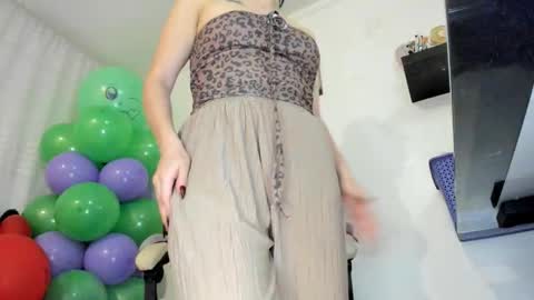 Im anna but you can call me as you want online show from October 27, 10:47 pm