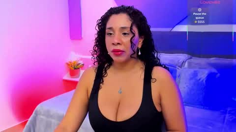 Snapshot of ana_sweet8 chatting on November 12, 10:15 am Ana My schedule 0400 - 1600 GMT -5 online show from November 12, 10:15 am