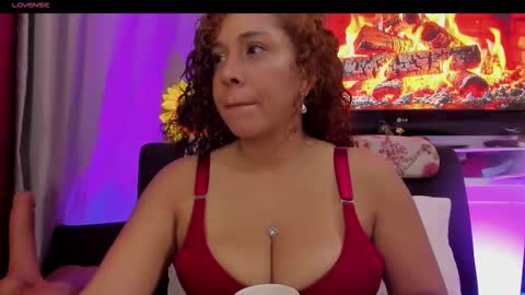 Snapshot of ana_sweet8 chatting on February 26, 10:14 am Ana My schedule 0400 - 1600 GMT -5 online show from February 26, 10:14 am