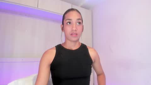 Snapshot of anaacollins_ chatting on July 26, 12:45 pm anaacollins_ online show from July 26, 12:45 pm