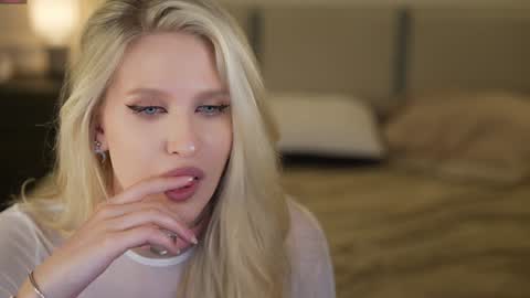 Snapshot of anabel054 chatting on October 7, 5:10 pm Anabel Kira Zlata Kira Elice Lana Dominika Sofy Kaila Bridget online show from October 7, 5:10 pm